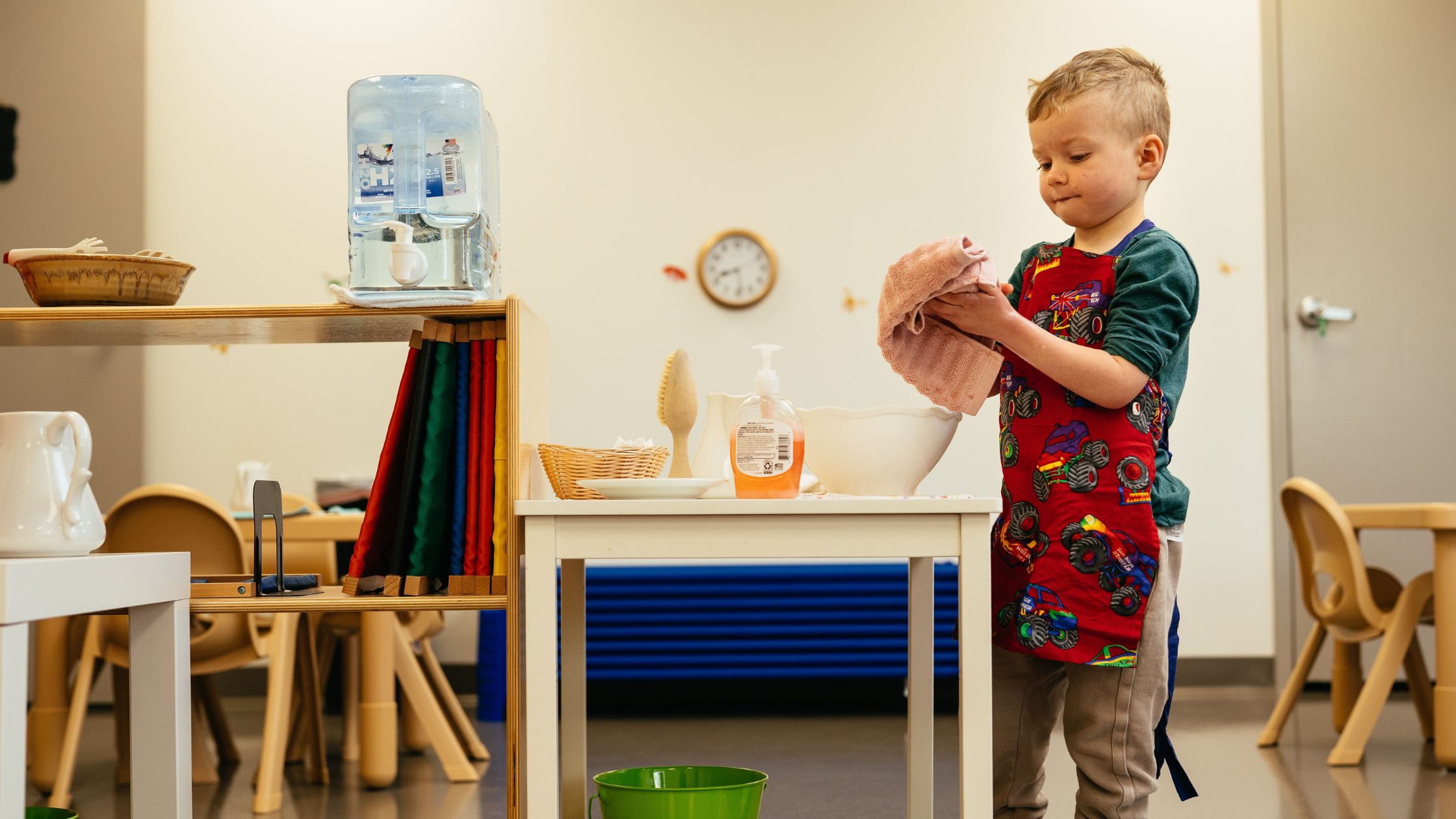 https://montessoriwashingtondc.com/wp-content/uploads/2025/03/Blog-Banners_Stars-1.png